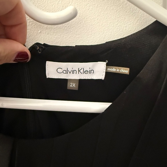 Calvin Klein black dress with pockets - Picture 4 of 5